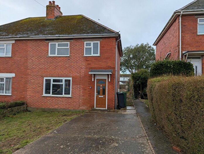 3 Bedroom Semi Detached House For Sale In North Road, Weymouth, DT4