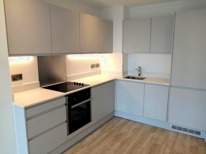 1 Bedroom Apartment To Rent In Silkbank Wharf, Salford, M5