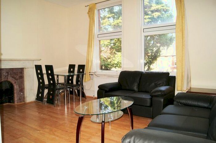 1 Bedroom Flat To Rent In Hamilton Road, London, W5
