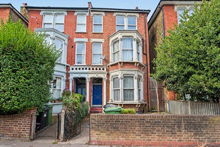 1 Bedroom Flat For Sale In Flat C, Norwood Road, Herne Hill, London, SE24