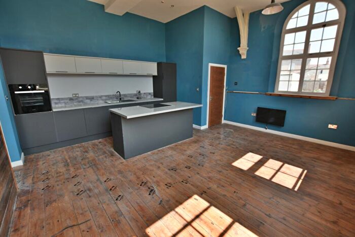 1 Bedroom Flat To Rent In Hall Street, Wrexham, LL14