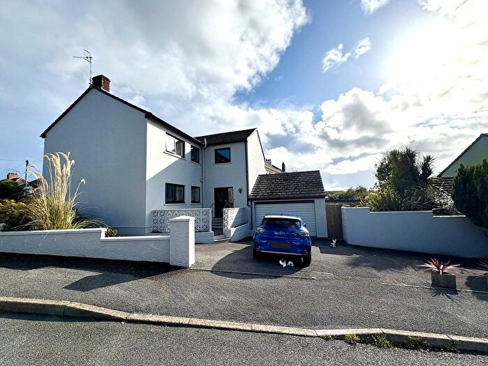 4 Bedroom Detached House For Sale In Lamack Vale, Tenby, Pembrokeshire, SA70