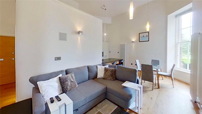 1 Bedroom Flat To Rent In Simpson Loan, Edinburgh, EH3