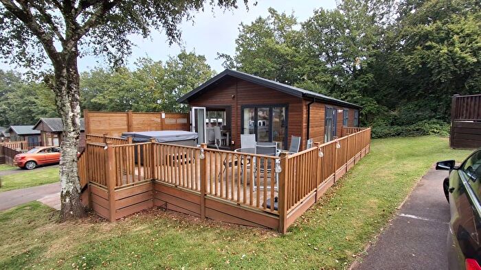 3 Bedroom Mobile/park Home For Sale In Totnes Road, Paignton, TQ4