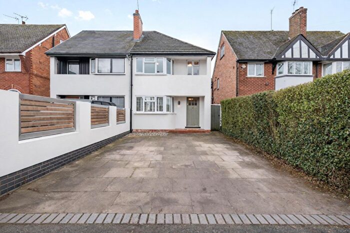 3 Bedroom Semi-Detached House For Sale In Station Road, Dorridge, Solihull, B93