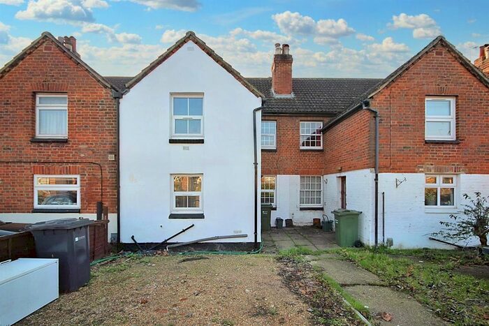 4 Bedroom Property To Rent In Stoughton Road, Guildford, GU1