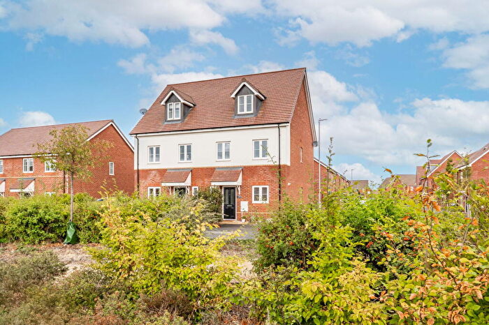 3 Bedroom Semi-Detached House For Sale In Summerhill Place, Wixams, MK45