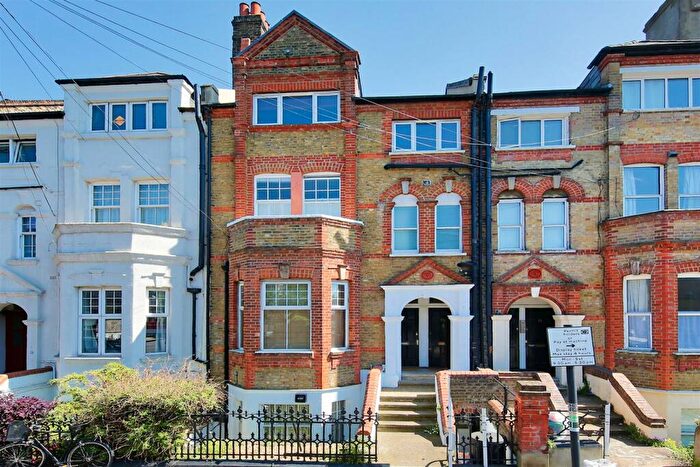 2 Bedroom Flat To Rent In Leathwaite Road, London, SW11