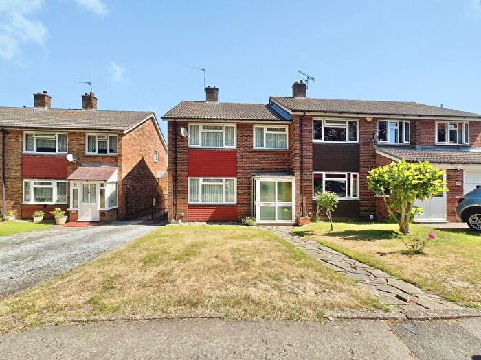 3 Bedroom Semi Detached House For Sale In Hollytree Avenue, Swanley, Kent, BR8