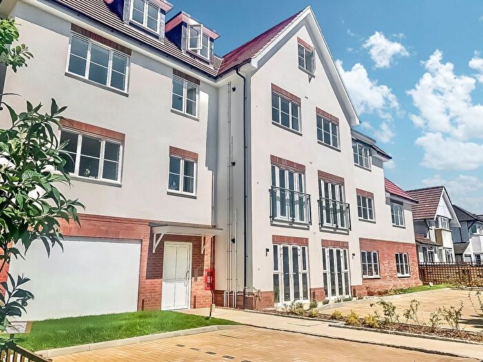 1 Bedroom Flat To Rent In Bathurst Walk, Richings Park, SL0