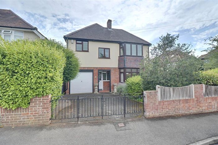 3 Bedroom Detached House For Sale In Mulberry Lane, Portsmouth, PO6