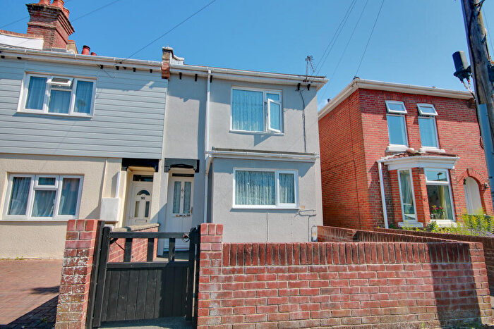 2 Bedroom End Of Terrace House For Sale In Itchen! Four Piece Bathroom! Gorgeous Garden!, SO19
