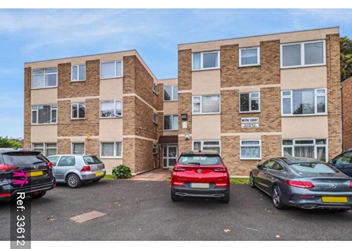 2 Bedroom Apartment For Sale In Picardy Road, Belvedere, DA17