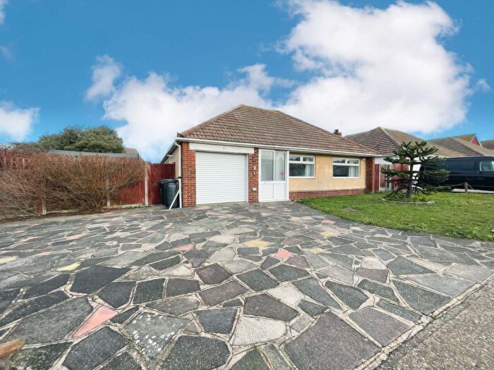3 Bedroom Bungalow To Rent In Springfield Road, Margate, CT9