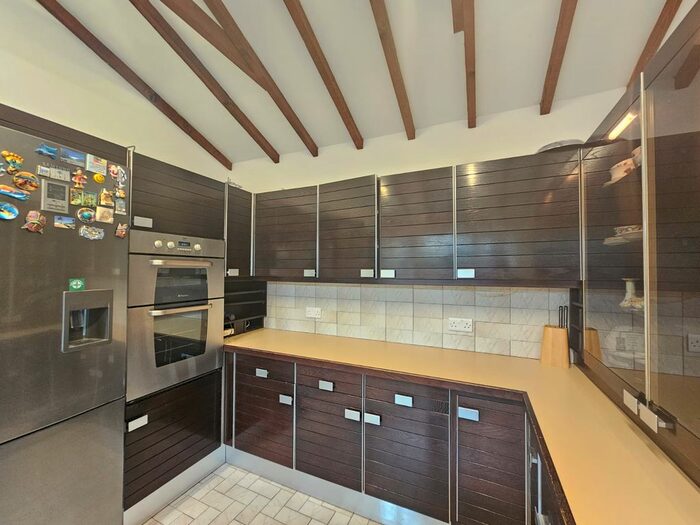 3 Bedroom Property To Rent In Hill Lane, Southampton, SO15