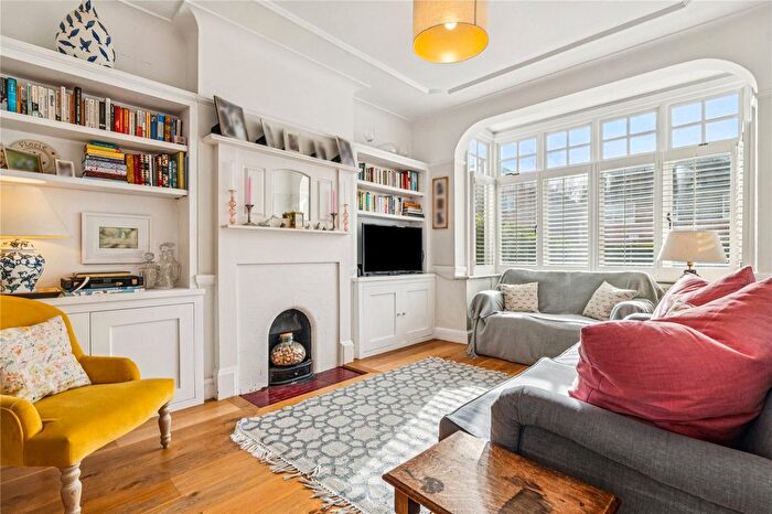 4 Bedroom Detached House For Sale In St. Ann's Hill, SW18