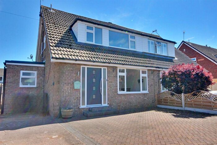 4 Bedroom Semi-Detached Bungalow For Sale In Percy Close, Leconfield, Beverley, HU17