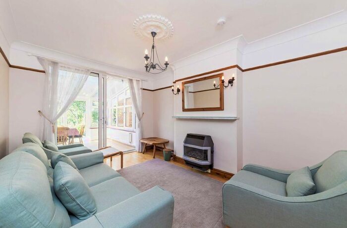 4 Bedroom Terraced House To Rent In Beechcroft Road, London, SW17