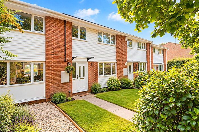 3 Bedroom Terraced House For Sale In Melville Close, Southampton, SO16
