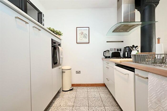 1 Bedroom Flat To Rent In Queens Lane, Newcastle Upon Tyne, NE1