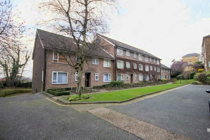 1 Bedroom Flat To Rent In Moat Lodge, London Road, HA1