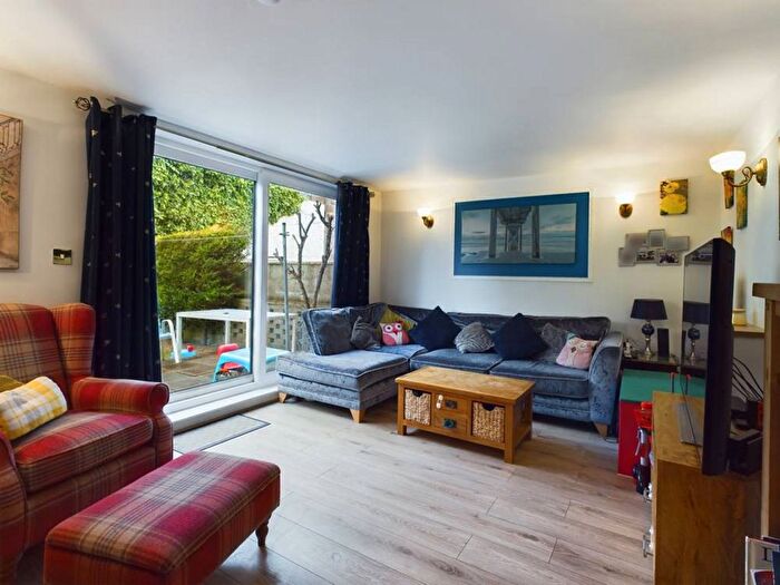 3 Bedroom Terraced House For Sale In Orchard Place, Aberdeen, AB24
