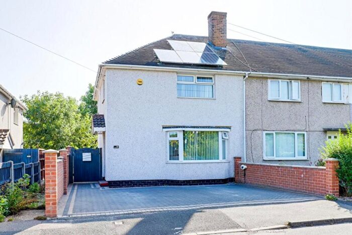 3 Bedroom Terraced House For Sale In Dalehead Road, Nottingham, NG11