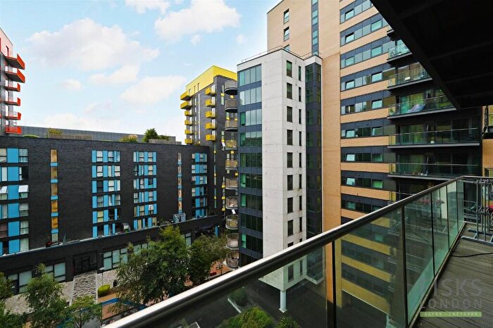1 Bedroom Flat For Sale In Millharbour, London, E14