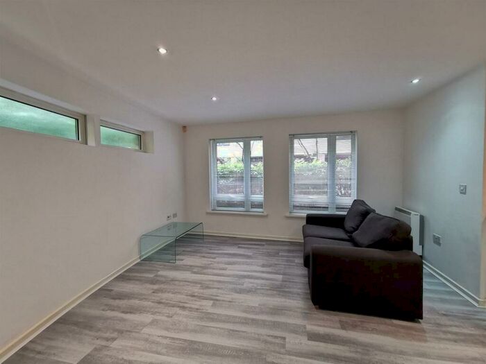 2 Bedroom Apartment To Rent In The Citadel (Block B), Ludgate Hill, Manchester, M4