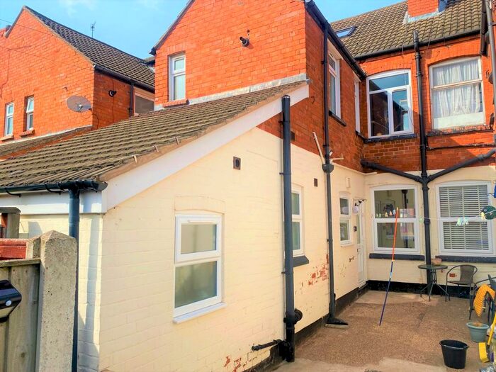 1 Bedroom Flat To Rent In Beardall Street, Hucknall, Nottingham, NG15