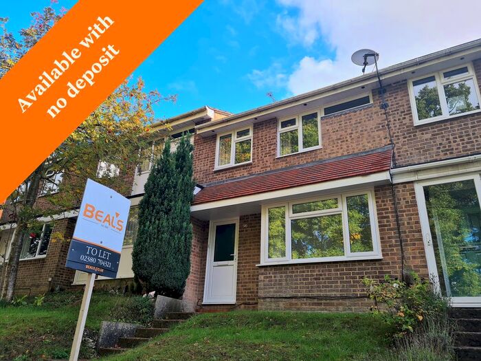 3 Bedroom Terraced House To Rent In Oakwood Drive, Southampton, SO16