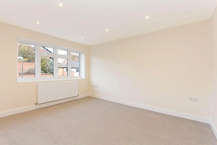 2 Bedroom Property To Rent In Runnymede, Wimbledon, London, SW19