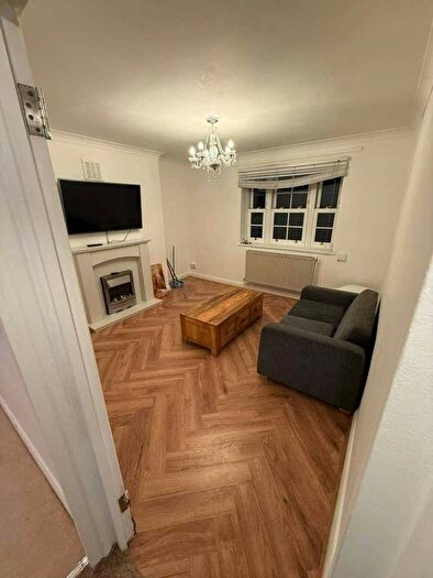 2 Bedroom Flat To Rent In Malta Street, Islington, London, EC1V