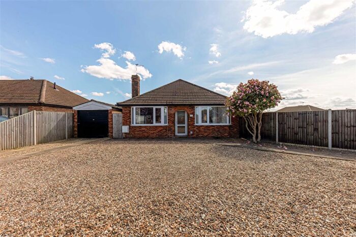 3 Bedroom Detached Bungalow For Sale In Varvel Avenue, Sprowston, NR7