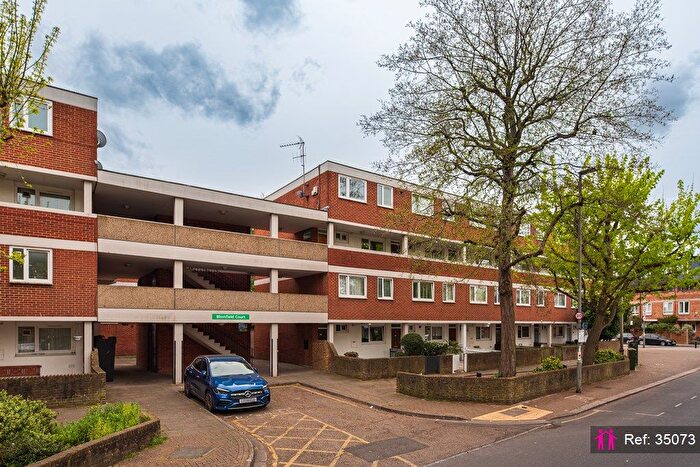 3 Bedroom Terraced House For Sale In Westbridge Road, London, SW11