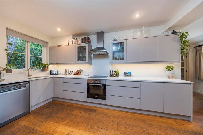 3 Bedroom Property To Rent In Little London, Albury, Guildford, GU5