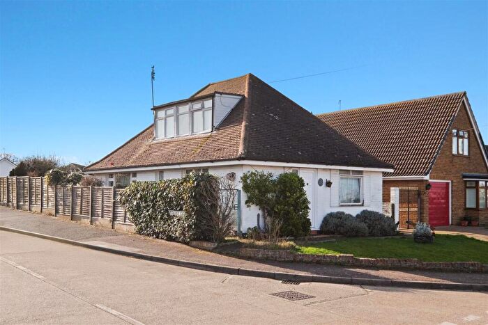 4 Bedroom Detached Bungalow For Sale In Clover Rise, Whitstable, CT5