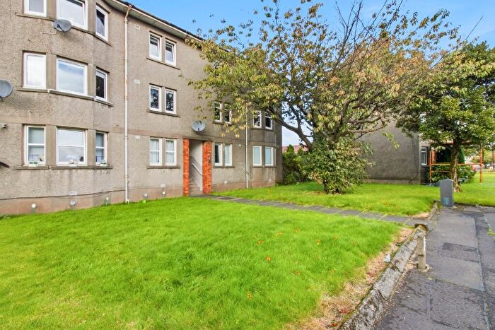 2 Bedroom Flat For Sale In Eastfield Crescent, Dumbarton, West Dunbartonshire, G82