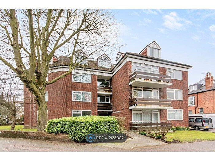 2 Bedroom Flat To Rent In Teignmouth Court, London, NW2