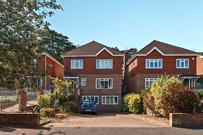 7 Bedroom Detached House For Sale In Kings Avenue, Bromley, BR1