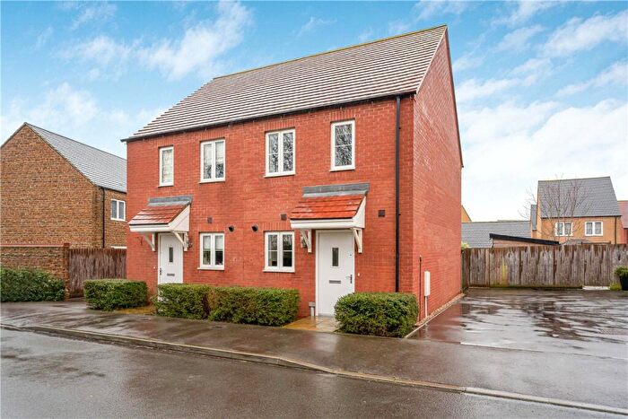 2 Bedroom Semi Detached House To Rent In Wayfarings, Bodicote, Banbury, Oxfordshire, OX15