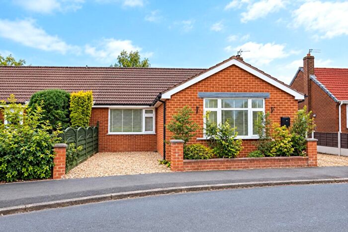 2 Bedroom Bungalow For Sale In Beechfield Road, Milnrow, Rochdale, Greater Manchester, OL16