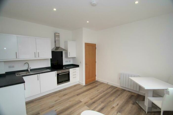 1 Bedroom Flat To Rent In Fowler House, Leeds Road, Ilkley, West Yorkshire, LS29