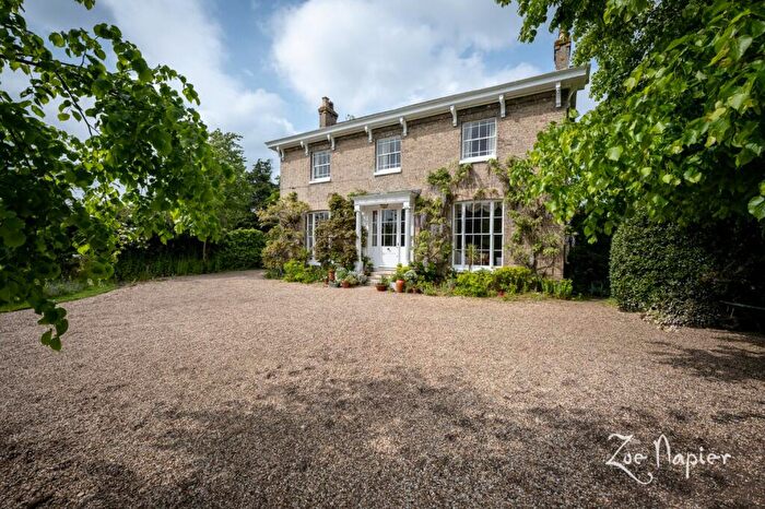 6 Bedroom Semi-Detached House For Sale In Tollesbury, CM9