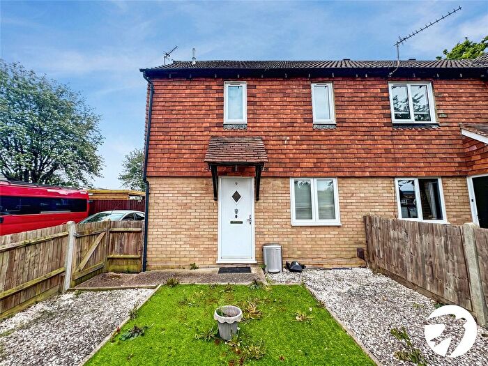 1 Bedroom End Terrace House For Sale In Bicknor Road, Maidstone, Kent, ME15