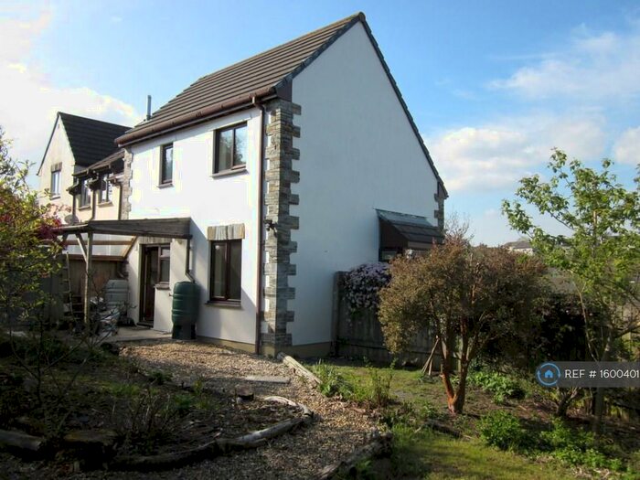 2 Bedroom Semi-Detached House To Rent In Eastern Avenue, Liskeard, PL14