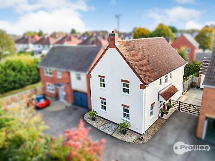 4 Bedroom Detached House For Sale In Ferndale Grove, Hinckley, LE10