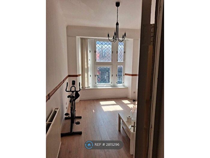 2 Bedroom Flat To Rent In Dumbarton Road, Glasgow, G11