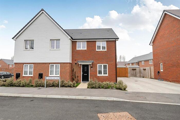 2 Bedroom Semi-Detached House For Sale In Woodlark Way, Finchwood Park, Wokingham, Berkshire, RG40