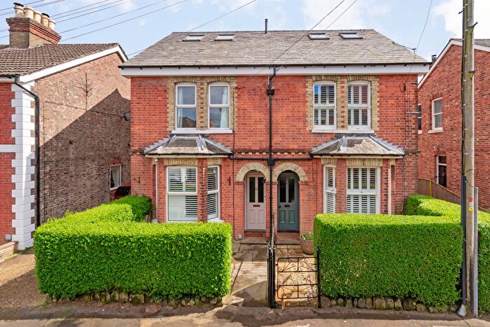 5 Bedroom Semi Detached House For Sale In Nelson Road, Tunbridge Wells, Kent, TN2